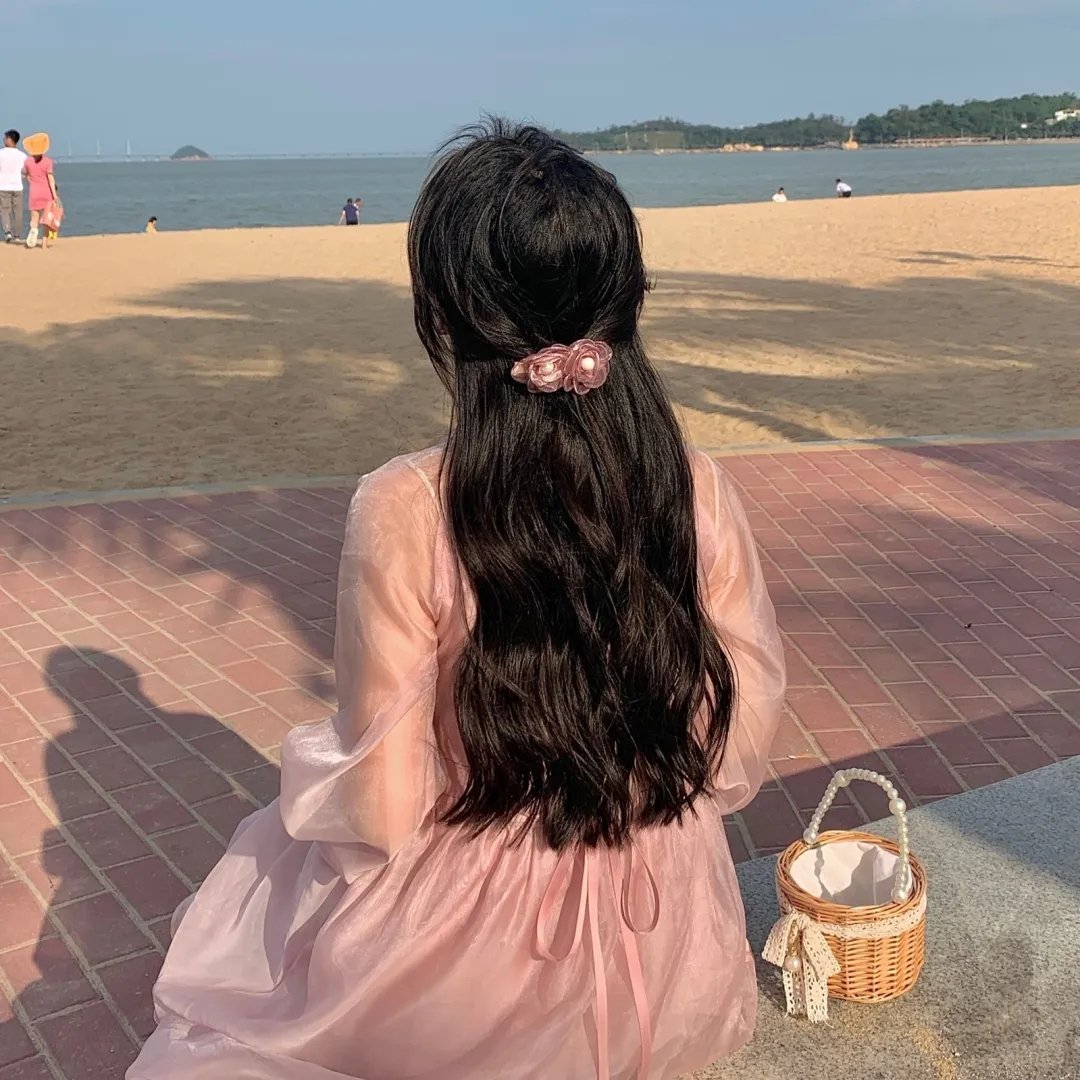 关女帝禁闭十万年我无敌了